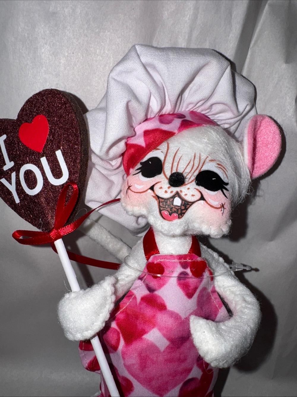 Annalee Pink Heart Mouse Doll with Heart Sign - Picture 8 of 11